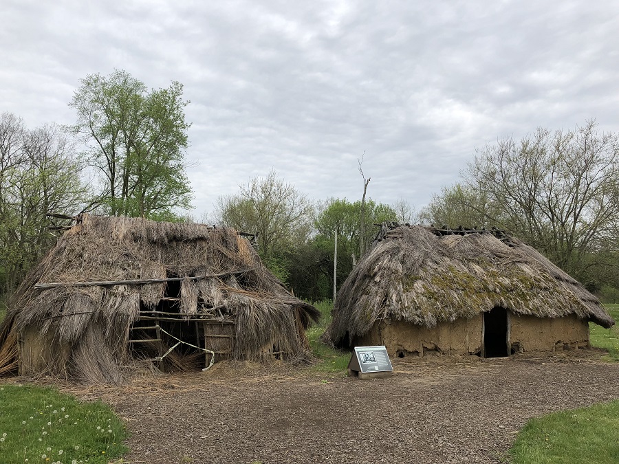 Prehistoric Sunwatch Indian Village and the Fort Ancient Culture