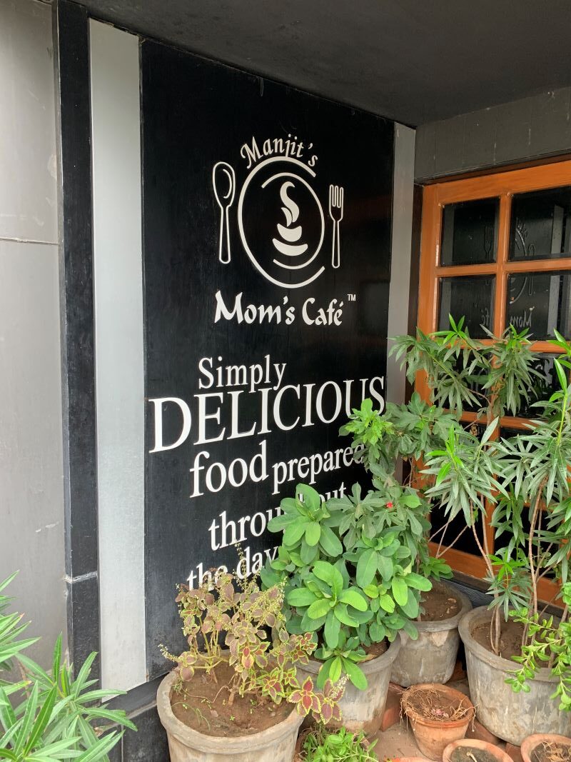 Mom's Cafe