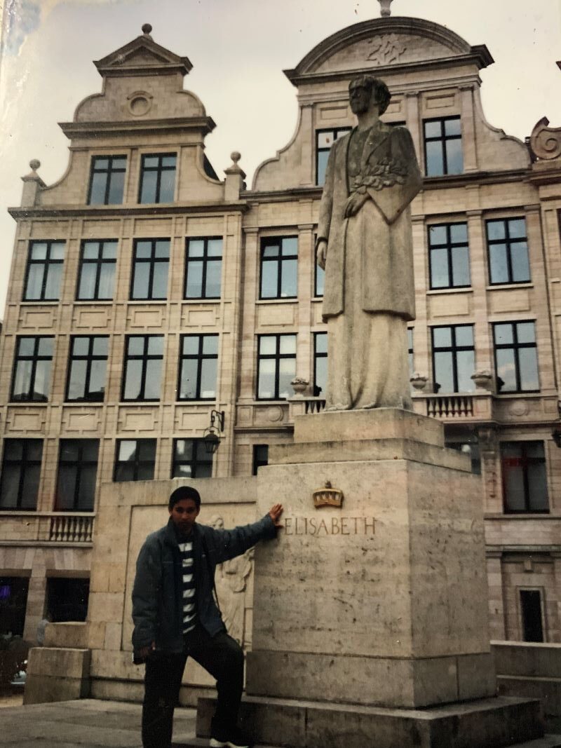Standbeeld van Koningin Elisabeth